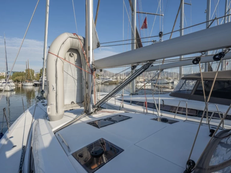 Jeanneau Jeanneau 54 jednotlivci a charterové společnosti v Lavrio