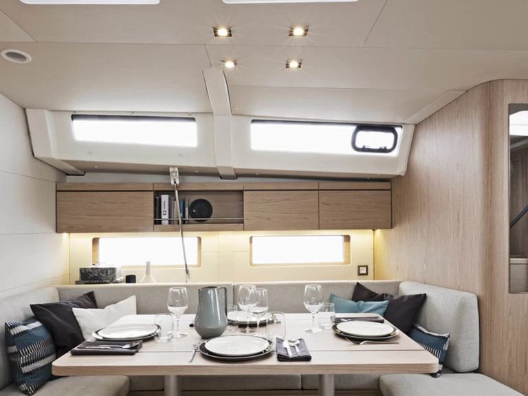 Pronajmout Plachetnice se skipperem či ne Bénéteau v Road Town