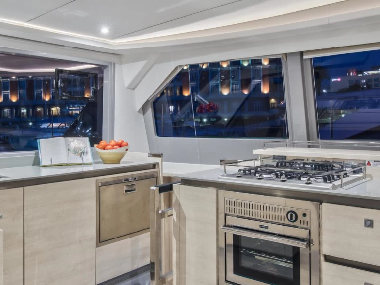 Pronajmout si Leopard Leopard 50 v Piraeus