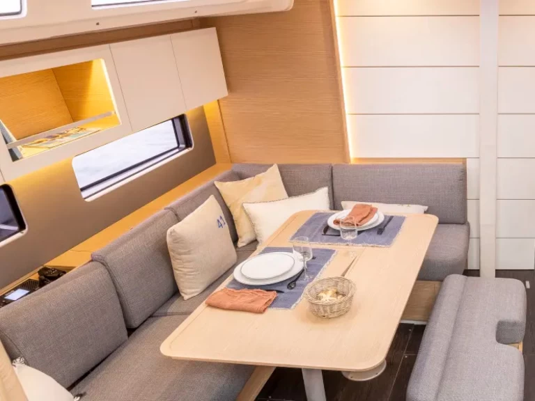 Plachetnice k pronájmu v Gouvia za nejlepší cenu