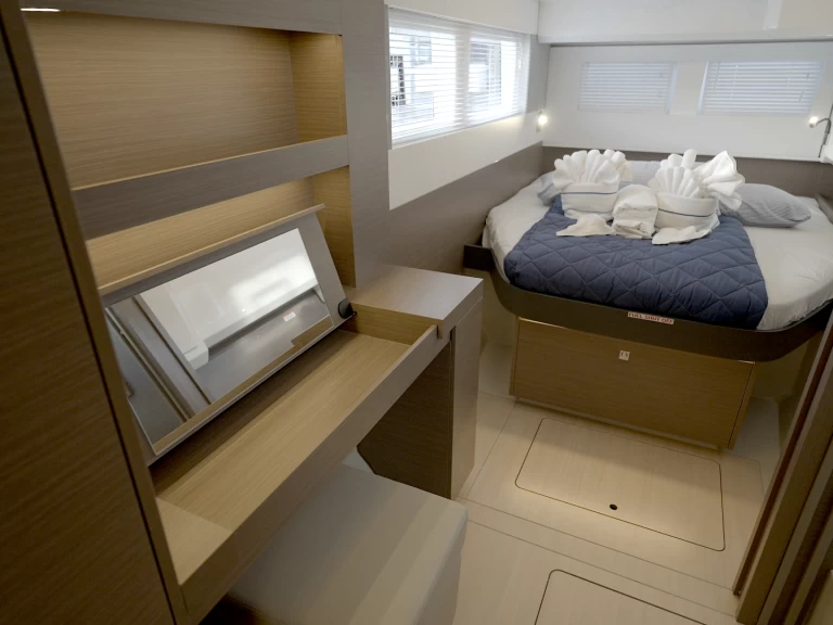 Pronájem lodi Road Town lákavé ceny Leopard 40 Powercat