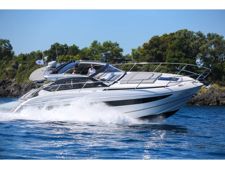 Pronájem Motorová loď Princess s licencí