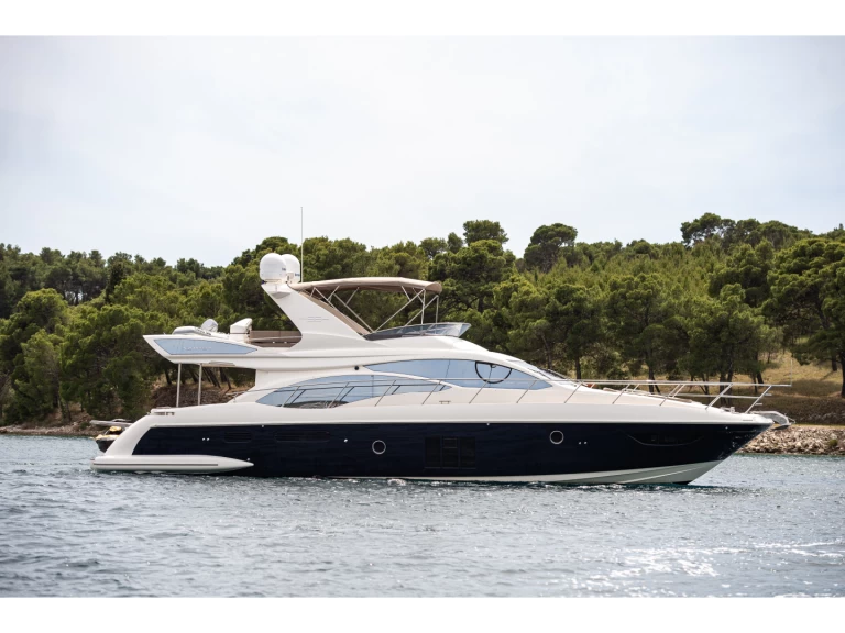 Azimut Azimut 58 Fly jednotlivci a charterové společnosti v Šibenik 