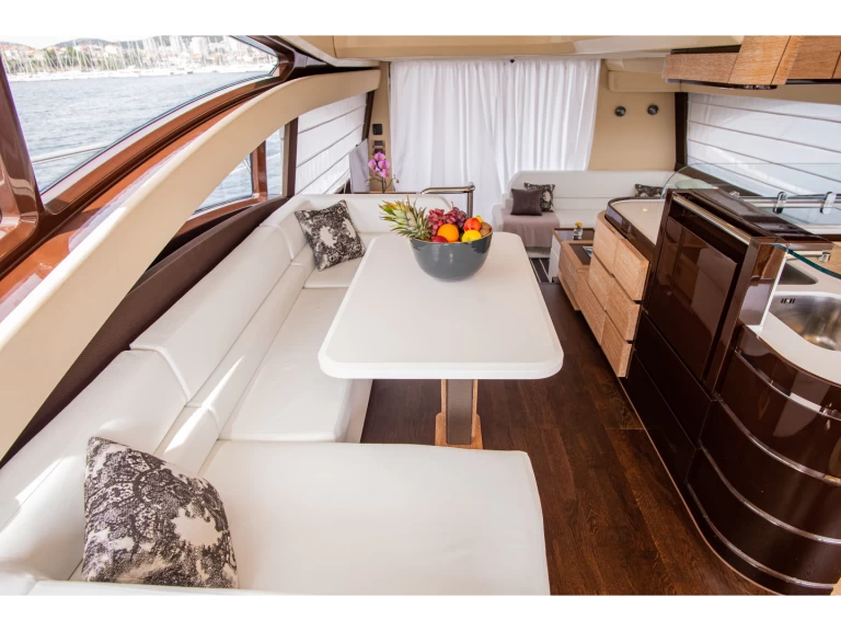 Pronájem jachty v Šibenik  -Azimut Azimut 58 Fly na Samboatu