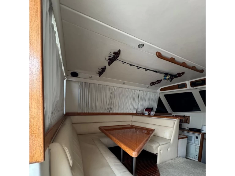 Pronájem lodi Riviera Riviera 39 Open Flybridge v Ponta Delgada (São Pedro) na Samboatu