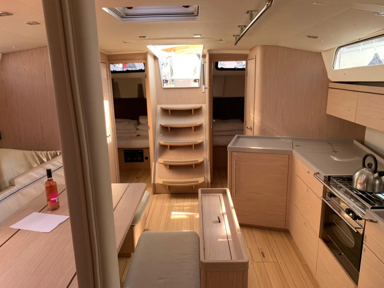 Pronajmout si Bénéteau Oceanis 46.1 v Sukošan