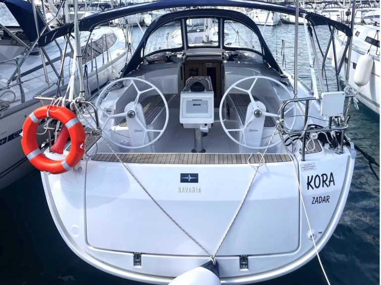 Pronájem lodi Sukošan lákavé ceny Cruiser 34