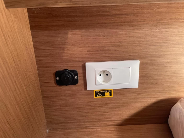 Pronájem lodi Sukošan lákavé ceny Oceanis 41.1