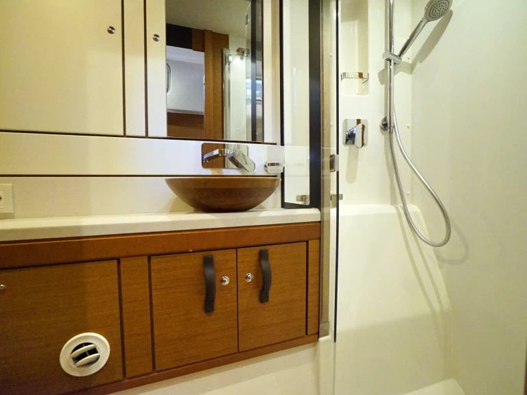 Pronájem lodi Marmaris lákavé ceny Jeanneau 64