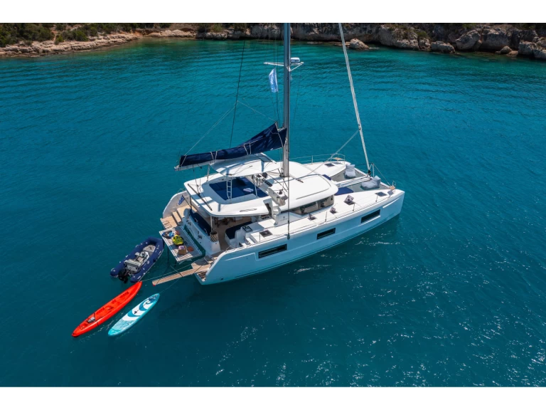 Pronájem lodi Pórto Chéli lákavé ceny Lagoon 46