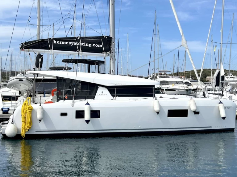 Pronájem Katamarán v Lavrio -Lagoon Lagoon 42