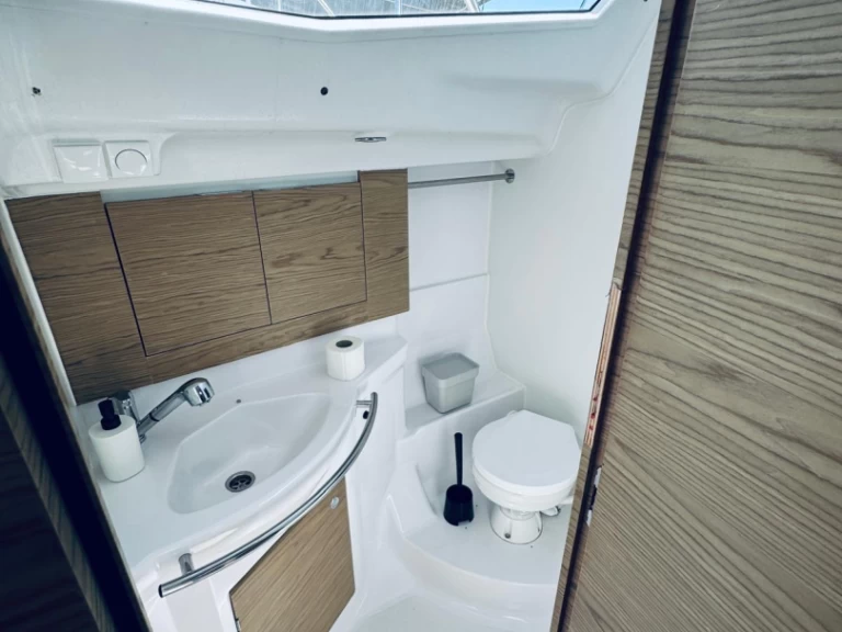 Pronájem Plachetnice v Novi Vinodolski -Elan Impression 40