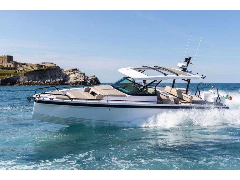 Axopar Axopar 37 XC jednotlivci a charterové společnosti v Paros (ostrov)