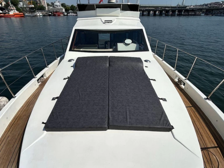 Pronájem lodi Eminönü lákavé ceny costom made