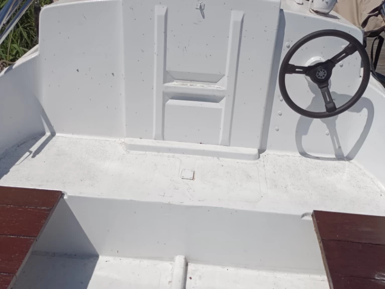 Pronájem lodi lanavere menhir v Lacanau na Samboatu