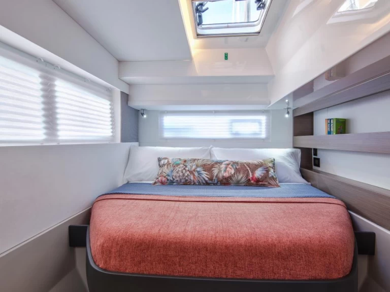 Pronájem lodi Road Town lákavé ceny Leopard 42