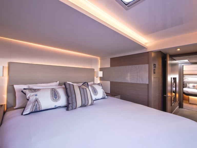 Pronajmout si Leopard Moorings 534 PC/8+1 v Road Town