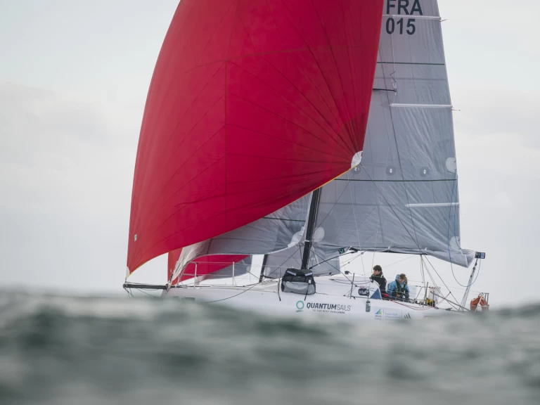 Jeanneau sun fast 30 0D jednotlivci a charterové společnosti v Marseille