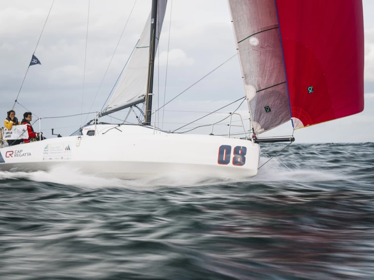 Jeanneau sun fast 30 0D jednotlivci a charterové společnosti v Marseille