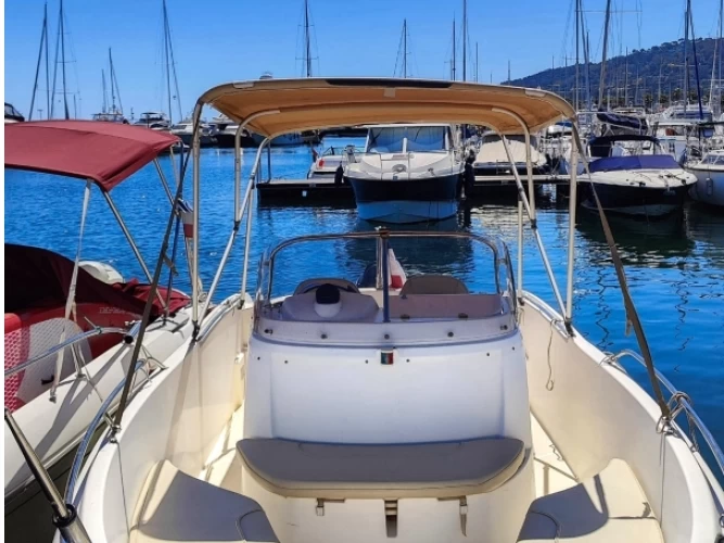 Pronájem lodi Golfe-Juan lákavé ceny Cap Camarat 635 Style