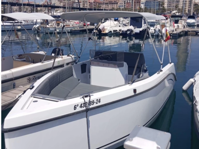 Pronájem lodi Alicante lákavé ceny Crimat Silver 560