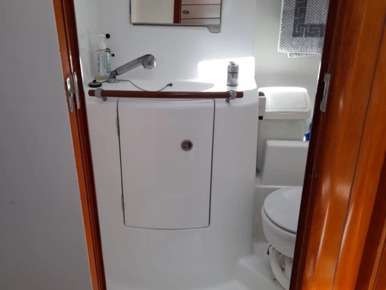 Pronajmout Plachetnice se skipperem či ne Bénéteau v Pýlos