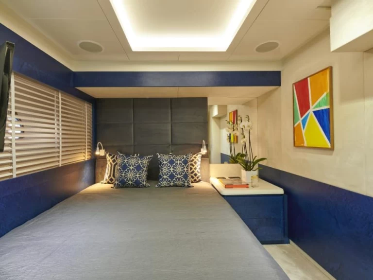 Pronajmout Jachta se skipperem či ne Azimut v Gouvia