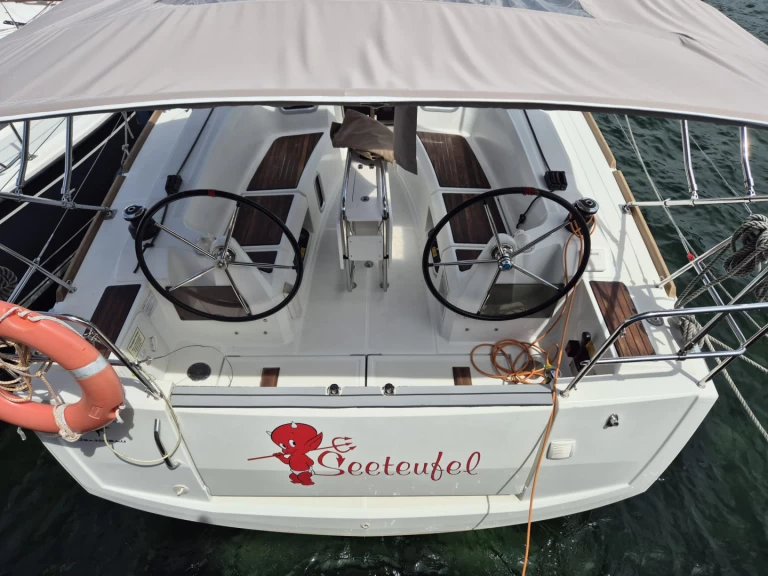 Pronajmout si SunOdyssey 349 v Bodman-Ludwigshafen