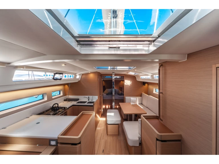 Pronajmout si Jeanneau Sun Odyssey 440 v Capo d'Orlando