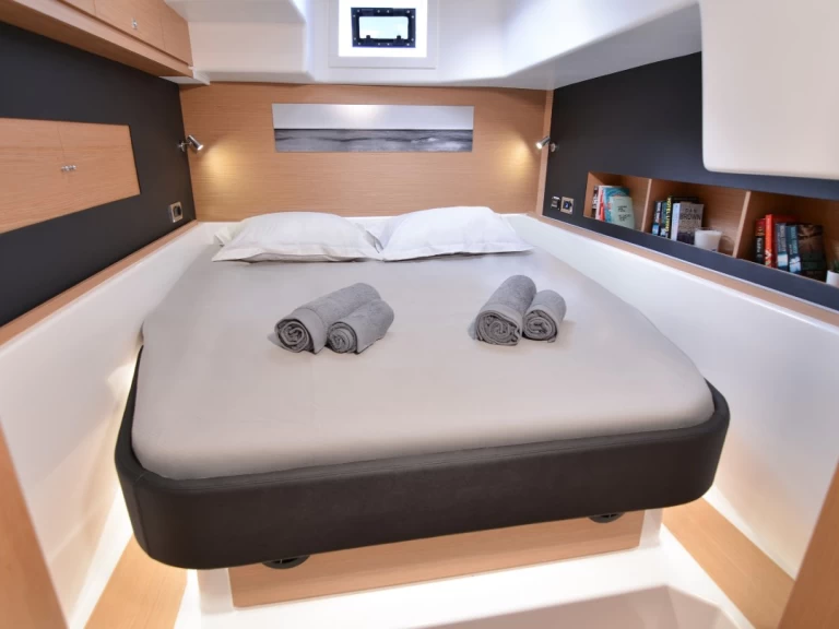 Dufour Dufour Catamarans 48 Sail jednotlivci a charterové společnosti v Capo d'Orlando