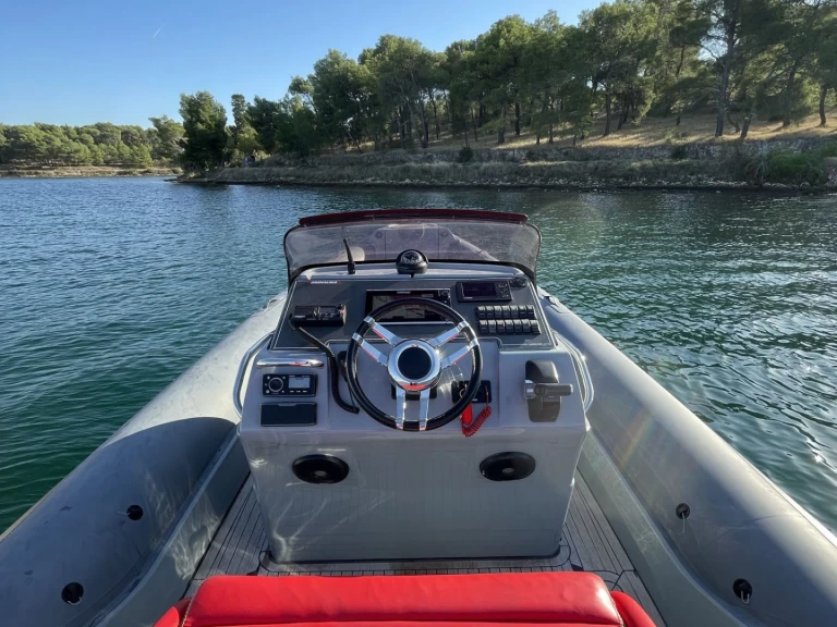 Pronájem lodi Lomac Lomac 750 v Šibenik  na Samboatu