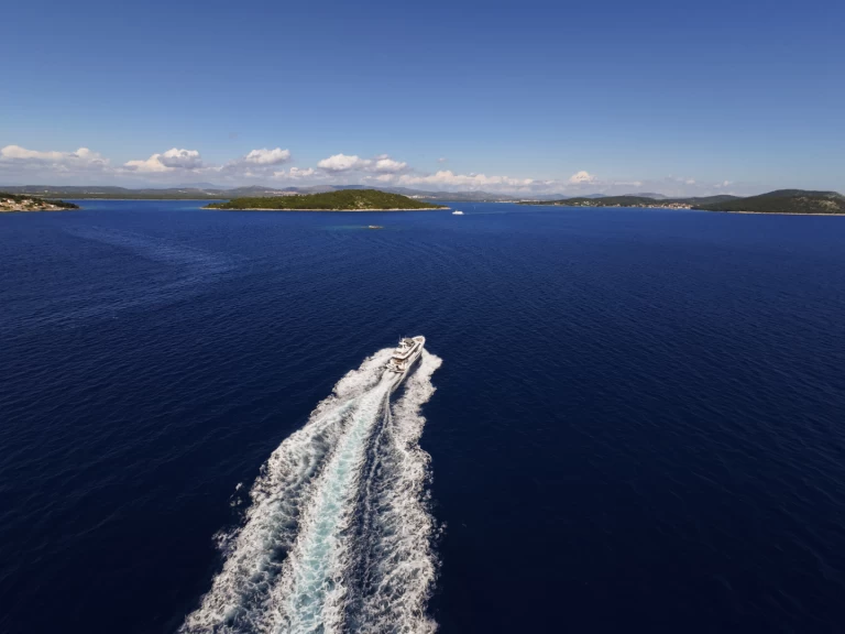 Azimut Azimut Magellano 60 jednotlivci a charterové společnosti v Šibenik 