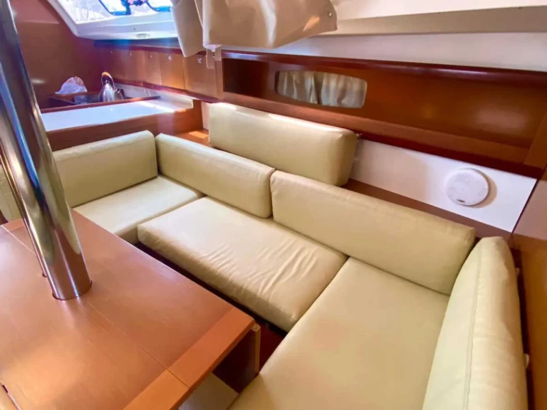 Pronájem lodi Bénéteau Oceanis 34 v Marmaris na Samboatu