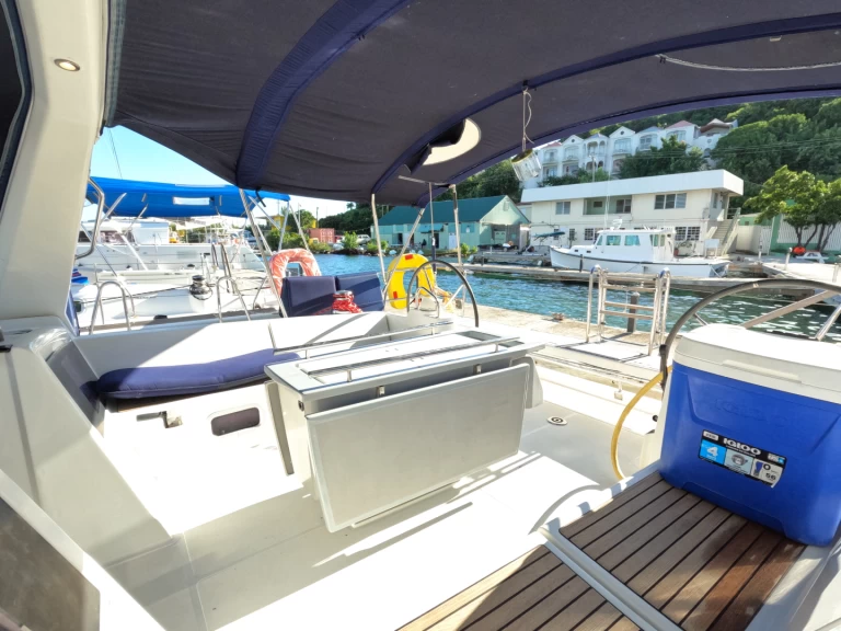 Pronajmout Plachetnice se skipperem či ne Bénéteau v Road Town