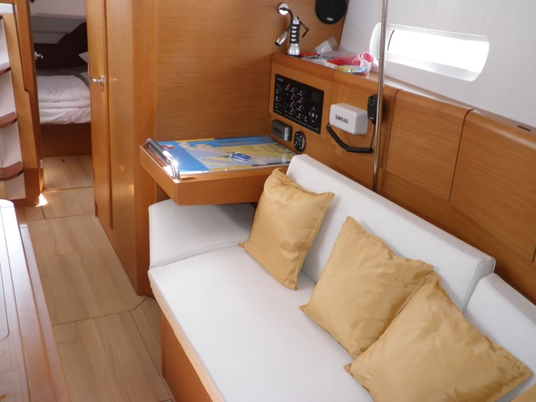 Pronájem Plachetnice v Sukošan -Jeanneau Sun odyssey 379 performance