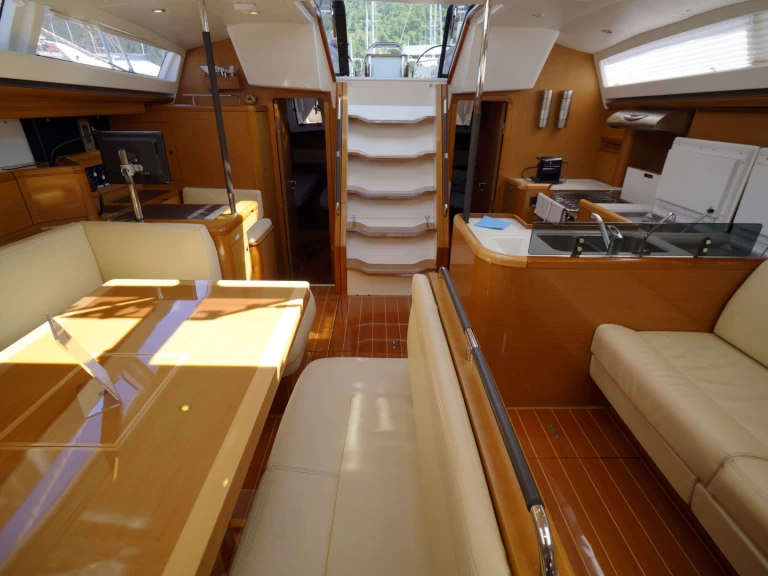 Pronajmout si Jeanneau Jeanneau 57 v Marmaris