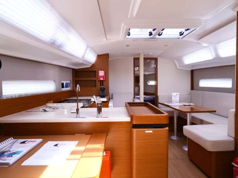 Pronájem lodi Jeanneau Sun Odyssey 410 v Marmaris na Samboatu