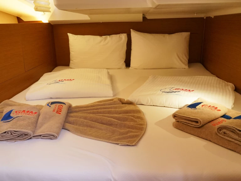 Pronájem lodi Jeanneau Sun Odyssey 440 v Marmaris na Samboatu