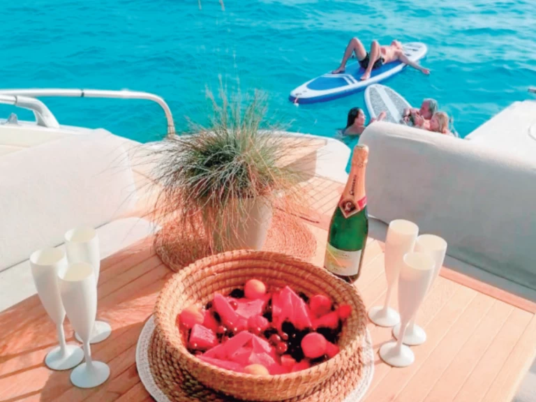 Pronájem Jachta v Ibiza Town -Fairline Targa 64