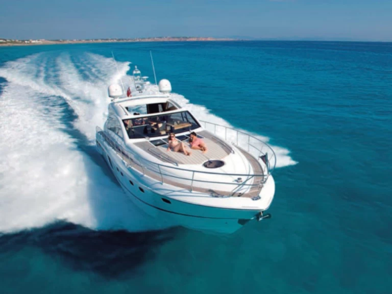 Pronajmout Jachta se skipperem či ne Fairline v Ibiza Town