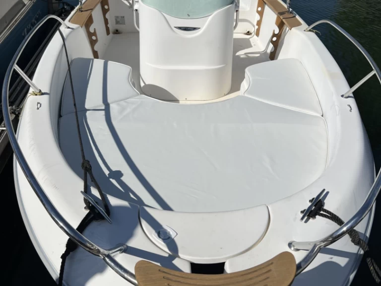 Pronajmout si Sessa Marine Key Largo 19 v Aix-les-Bains