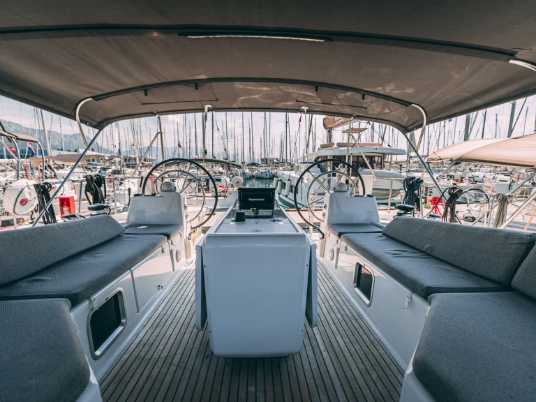 Jeanneau Jeanneau 54 jednotlivci a charterové společnosti v Kaštel Gomilica