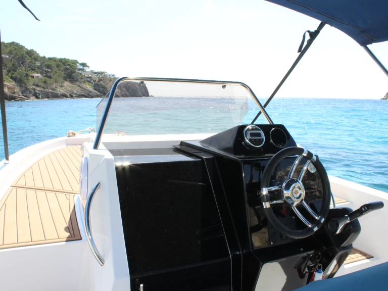 Cattleya x6 cabin jednotlivci a charterové společnosti v Club Nàutic Santa Ponsa