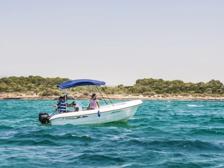 Pronájem Motorová loď v Portocolom -Mistral Mistral