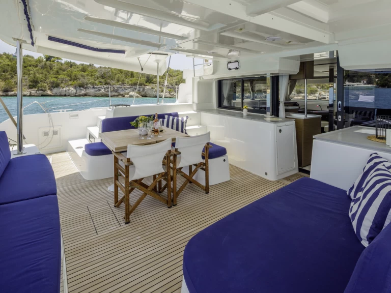 Pronajmout si Lagoon Lagoon 46 v Pórto Chéli