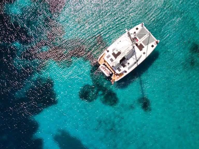 Pronájem lodi Lagoon Lagoon 450 F v Porto Pollo na Samboatu