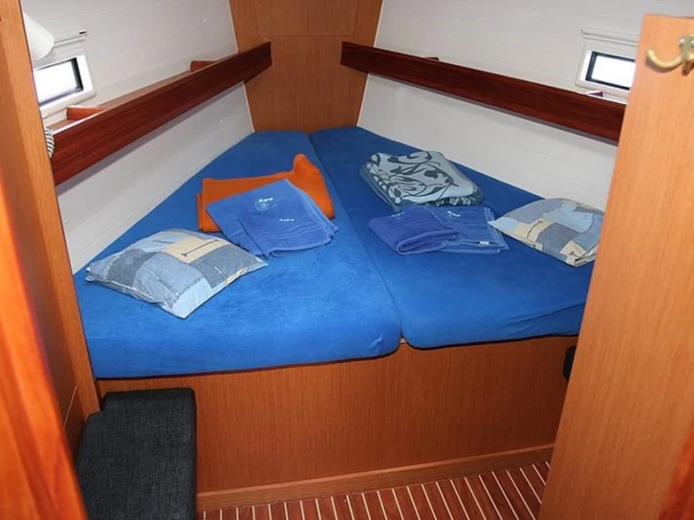 Pronájem jachty v Primošten  -Bavaria Bavaria 36 Cruiser na Samboatu