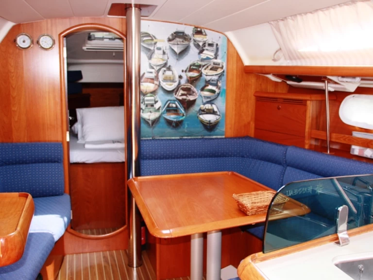 Pronájem jachty v Marmaris -Jeanneau Sun Odyssey 37 na Samboatu