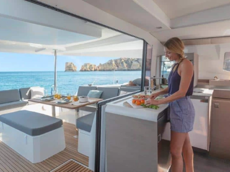 Pronajmout si Fountaine Pajot Elba 45 v Palma de Mallorca