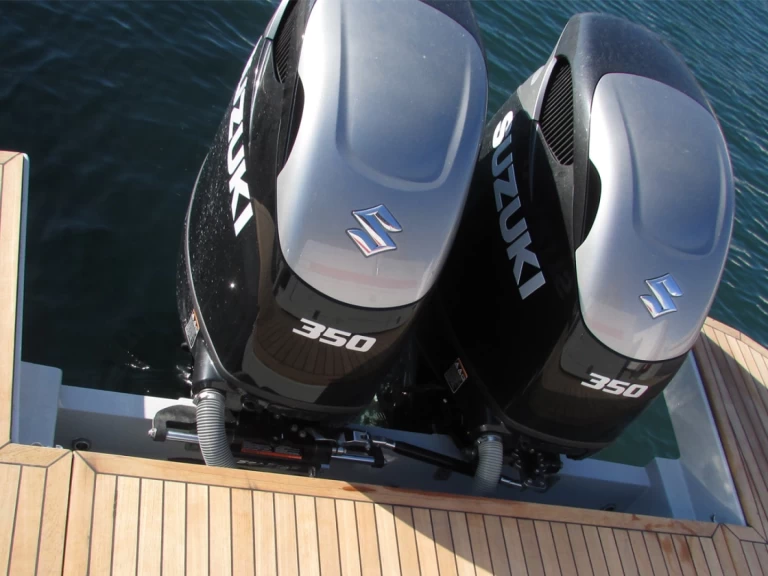  Italyure 38 jednotlivci a charterové společnosti v Palma de Mallorca